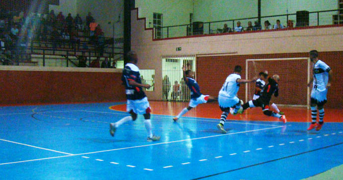 /12010futsal-int.jpg