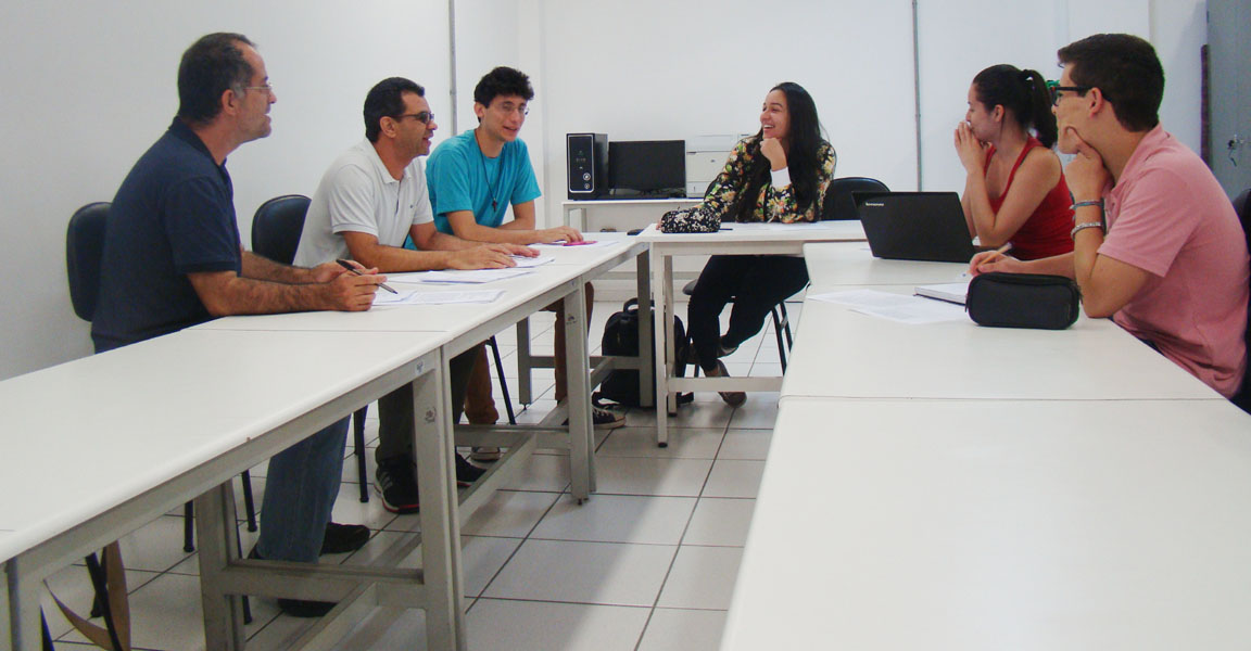 /13906proj-cp.jpg