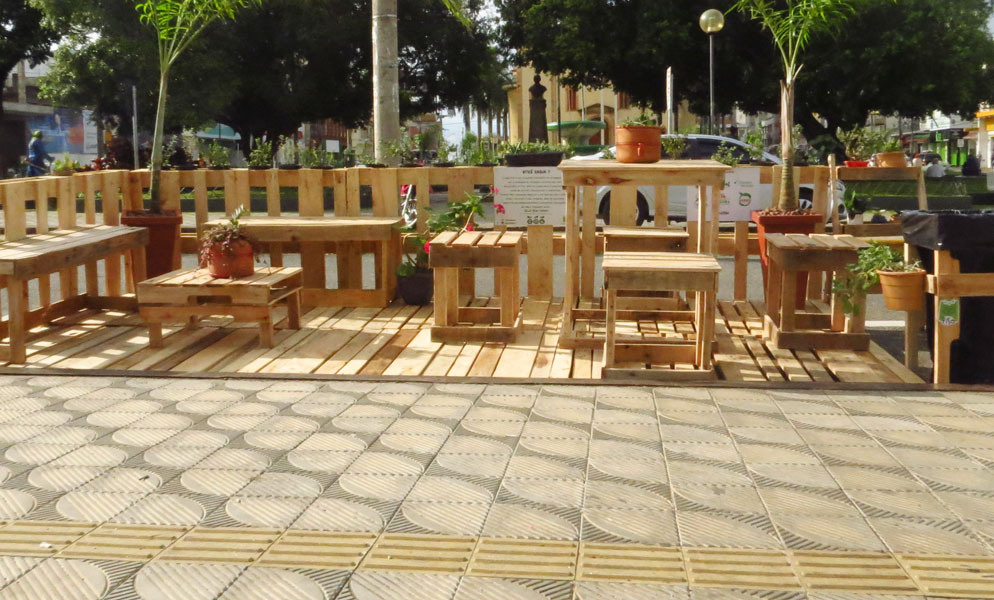 /15249parklet-cp.jpg