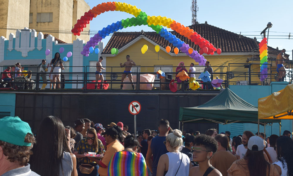 /16462parada-cp.jpg